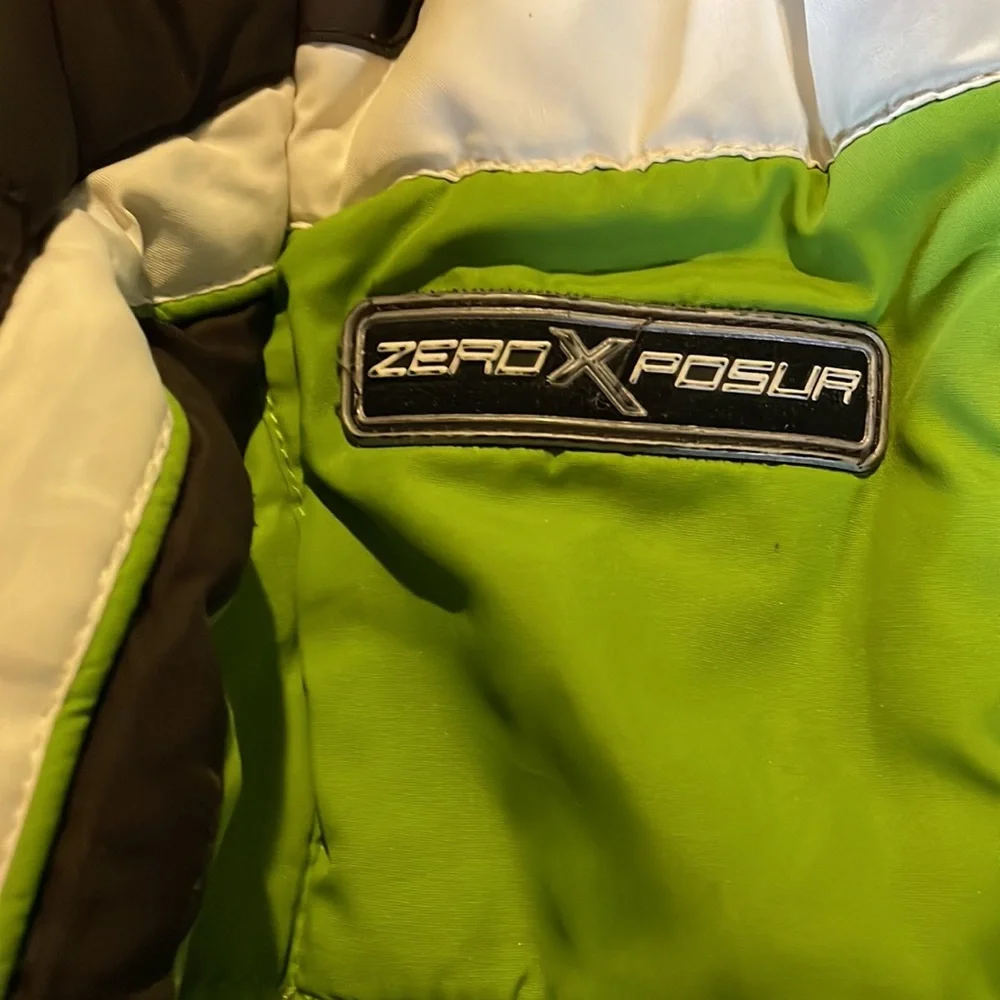 EUC- zero x posur 2 layer coat - Picture 3 of 4